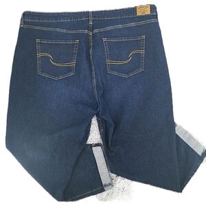 Levi's Women's 24 Slim Boyfriend Mid Rise Blue Denim Stretchy 5 Pocket Jeans